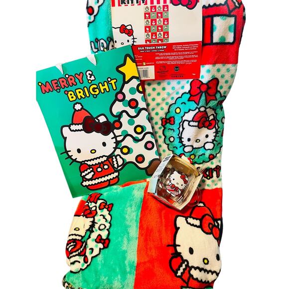 Hello Kitty Christmas Holiday Hugs bundle throw glass & spoon mug and 3 pack gft - Picture 2 of 5